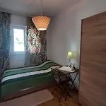 Trstenica-two Bedroom With Terrace B Appartement