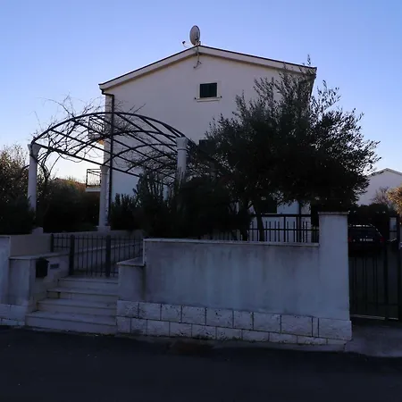 Trstenica-two Bedroom With Terrace B Appartement