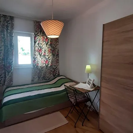 Trstenica-two Bedroom With Terrace B Lägenhet