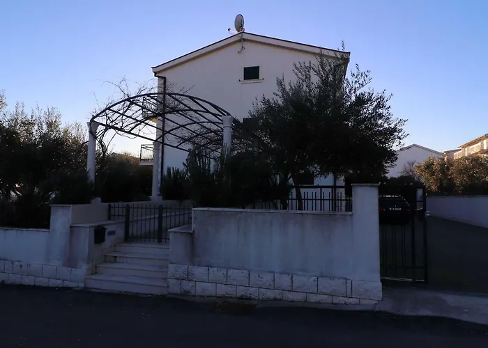 Trstenica-two Bedroom With Terrace B Apartman