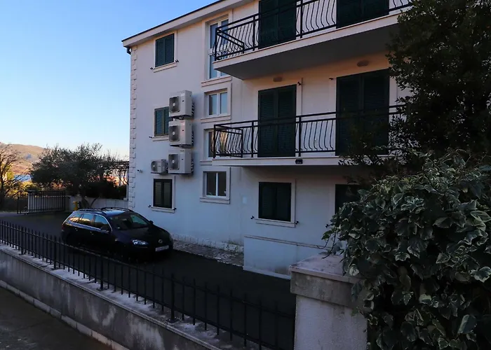 Trstenica-two Bedroom With Terrace B Apartman